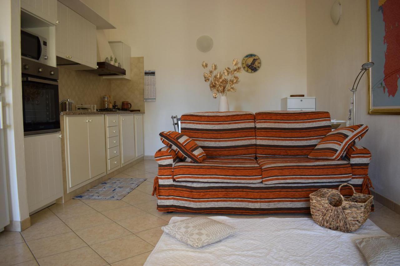 Villa Casa Rosa Dei Venti à Pula Extérieur photo